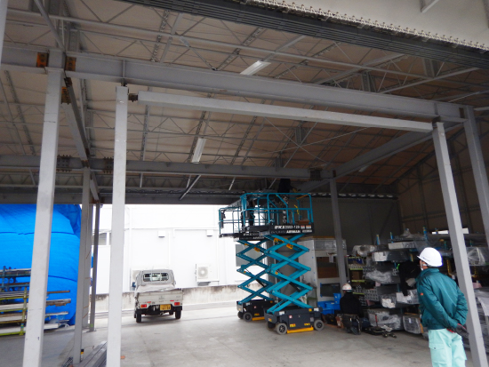 NKE株式会社 テント倉庫内作業所改修計画